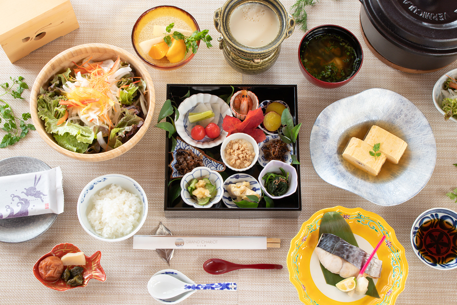 朝食 ここにテキスト表示されます